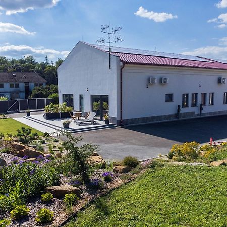 Veltlin Bed & Wine Hotel Valtice Exterior foto