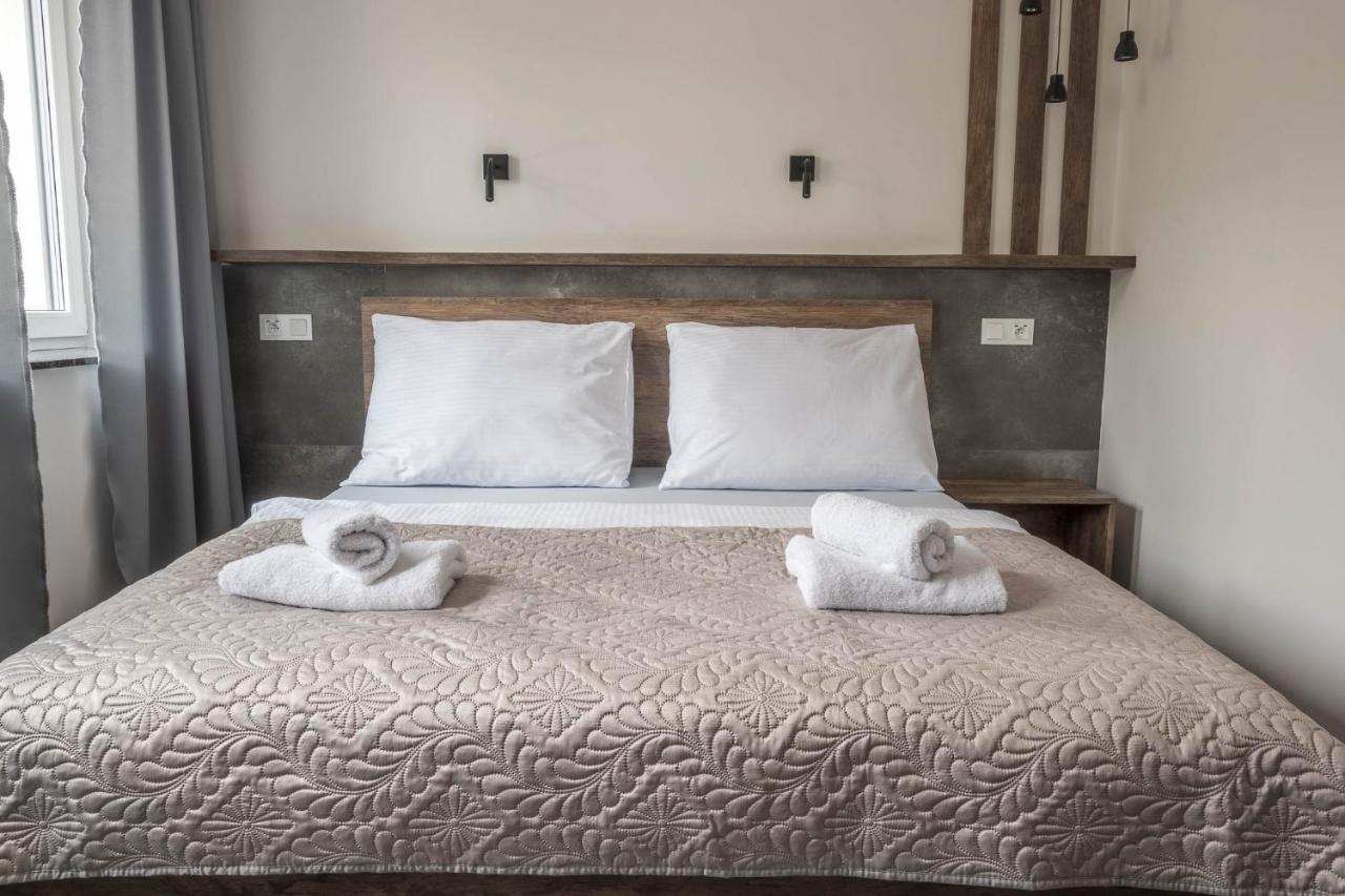Veltlin Bed & Wine Hotel Valtice Exterior foto