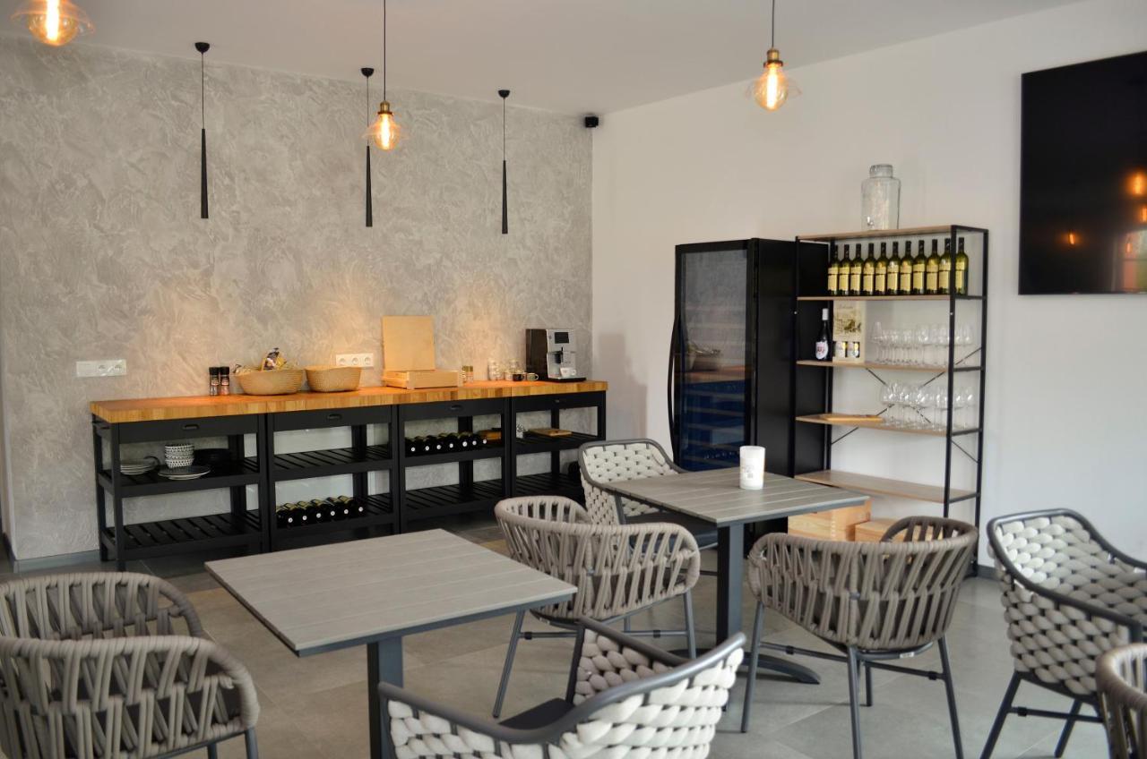 Veltlin Bed & Wine Hotel Valtice Exterior foto