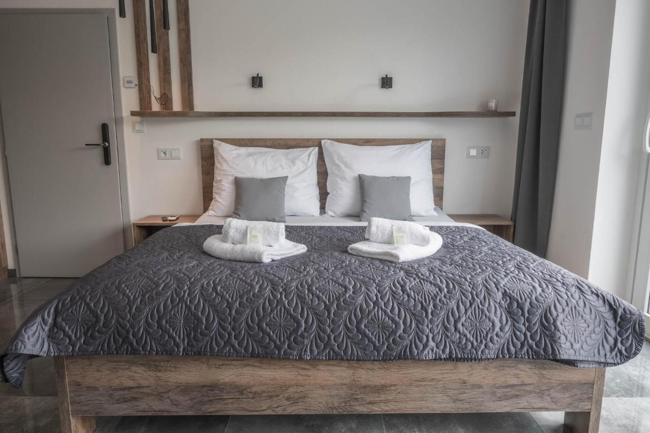 Veltlin Bed & Wine Hotel Valtice Exterior foto