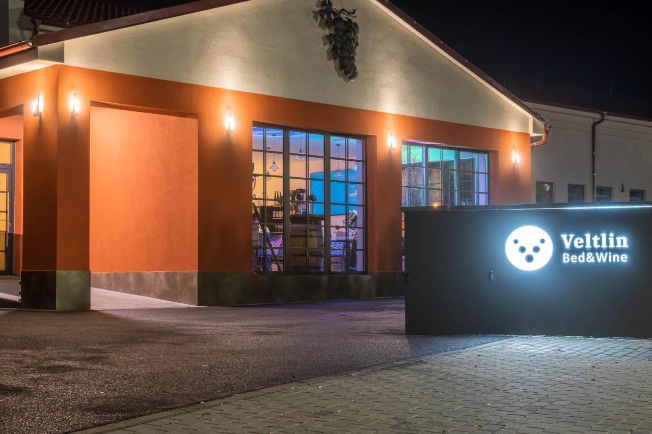 Veltlin Bed & Wine Hotel Valtice Exterior foto